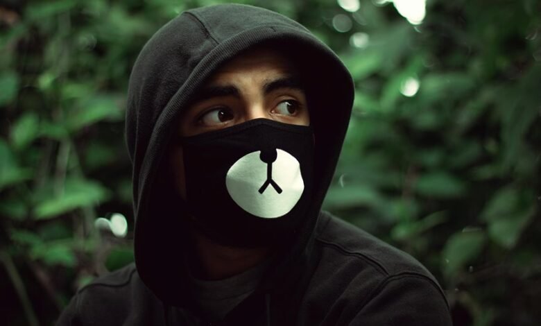 identity safety alert desk