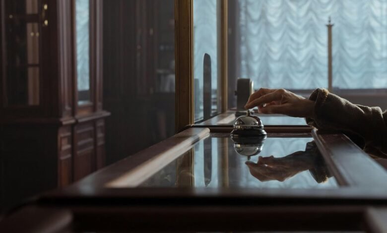 suspicious contact risk tracing